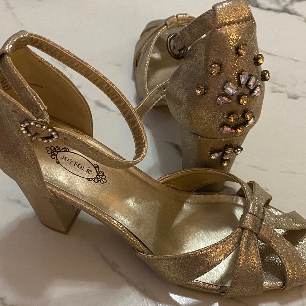 Joyfolie heels size 8 never worn!